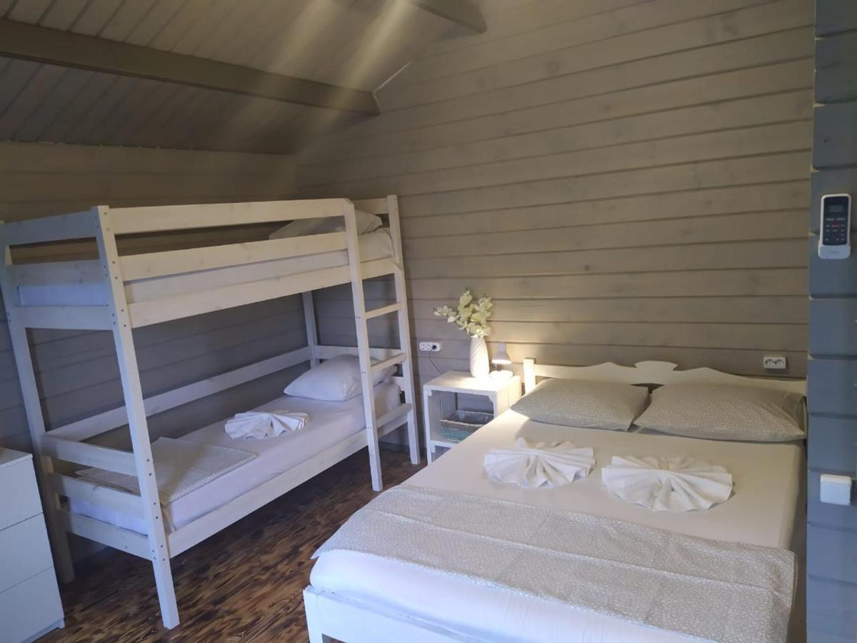 Guest House Lev Pizunda Exterior photo