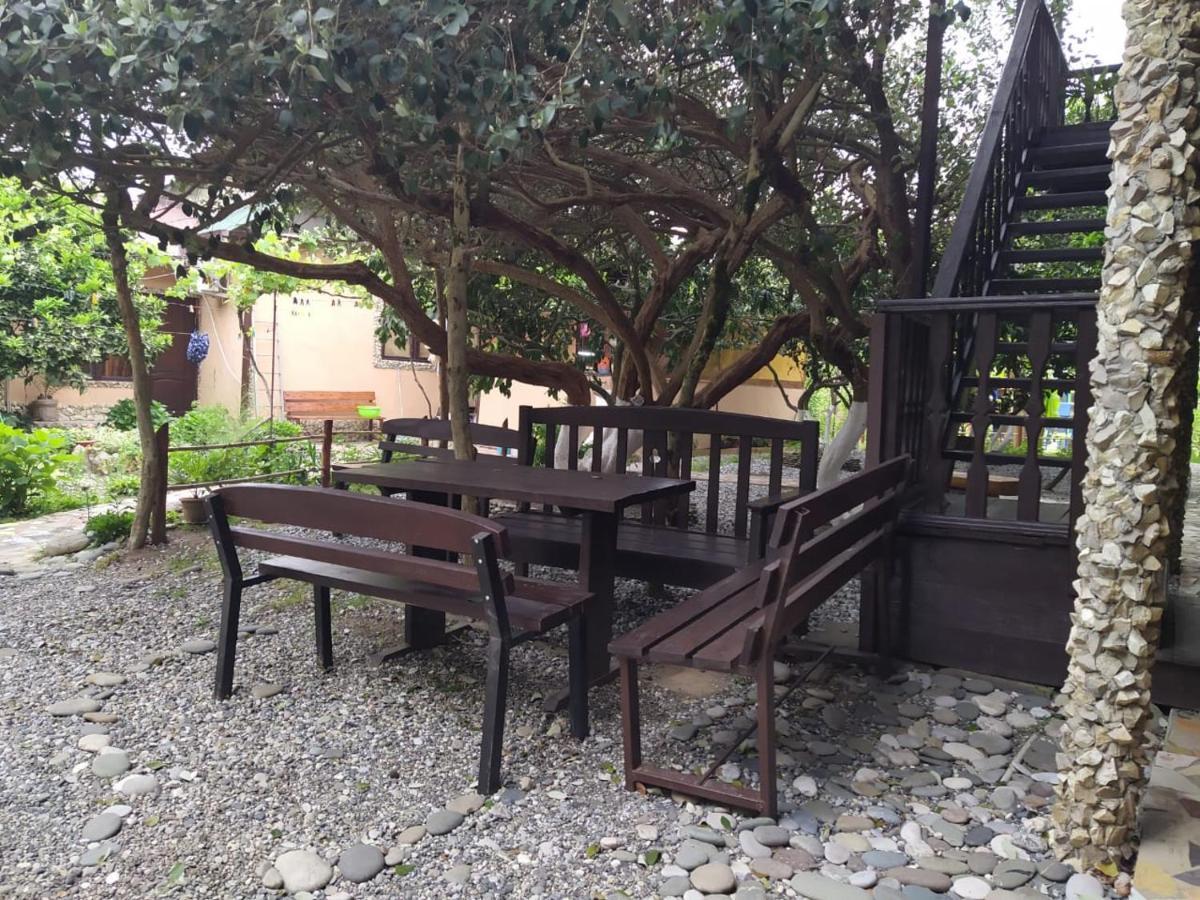 Guest House Lev Pizunda Exterior photo